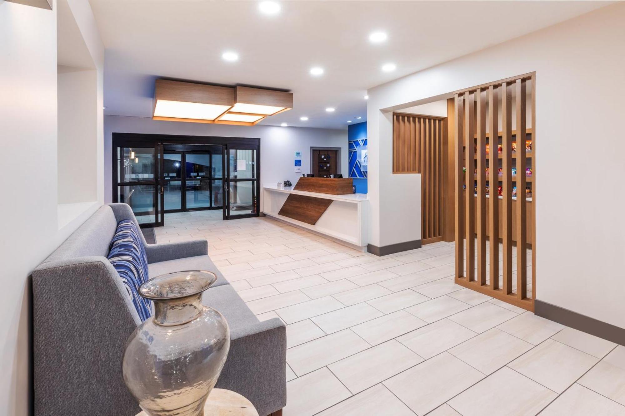 Holiday Inn Express Harvey-Marrero By Ihg Dış mekan fotoğraf